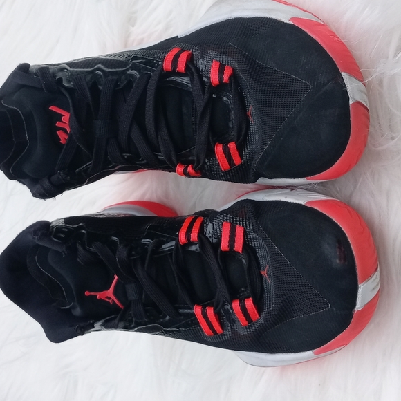 JORDAN ZION 1 BLOODLINE SNEAKERS Men size 6, Woman size 7.5 Dated 3/30/… - Picture 2 of 14